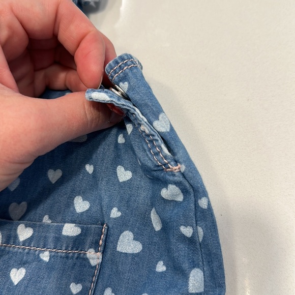Hatley baby heart cluster denim dress blue white hearts size 18-24 months 💙🤍🩷 - Picture 6 of 9